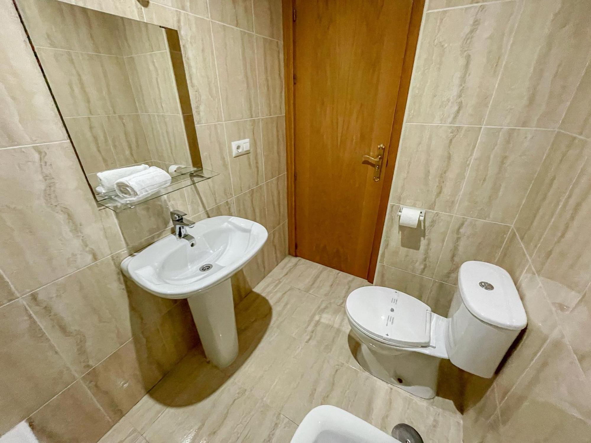 Apartamentos Ares 3000 エクステリア 写真